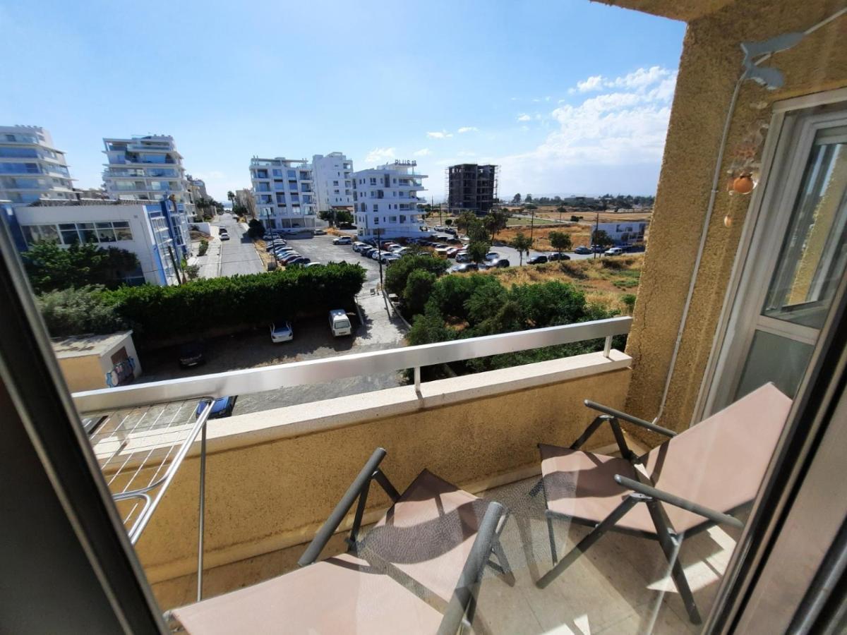 Sea-Esta Seaview Apartment, 200 Meters To The Beach Larnaca Exterior photo